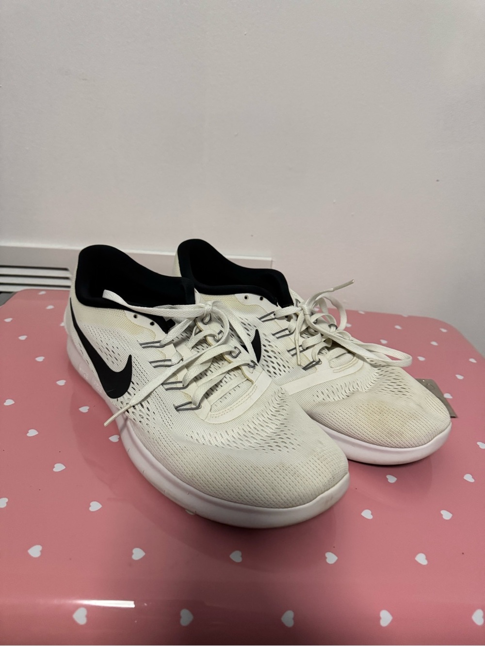 Nike White and Black Athletic Running Shoes